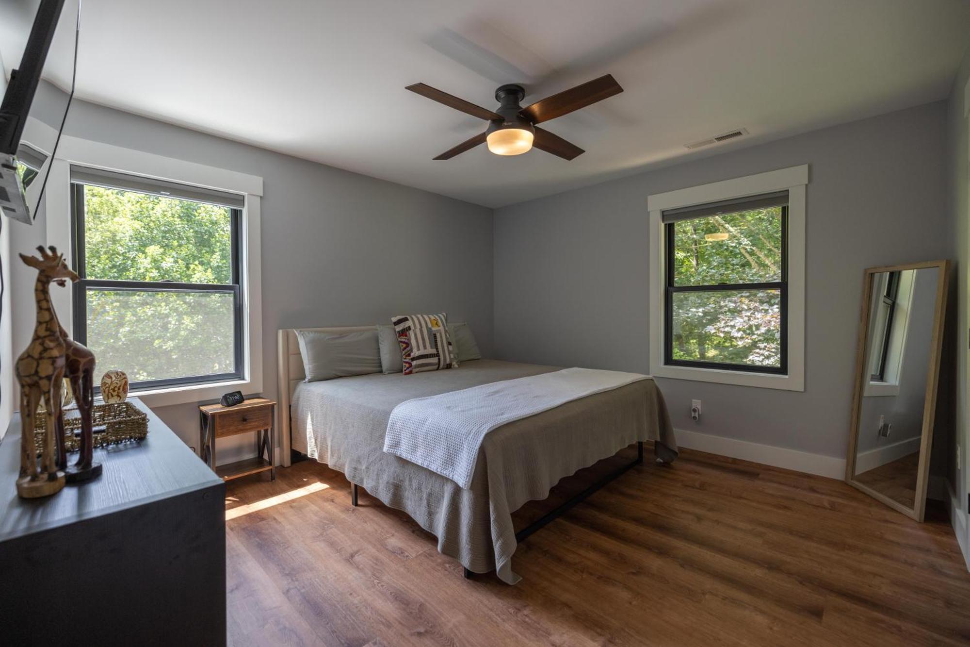アシュビル Mid-Century Modern Impeccable Remodel With Hot Tubヴィラ エクステリア 写真