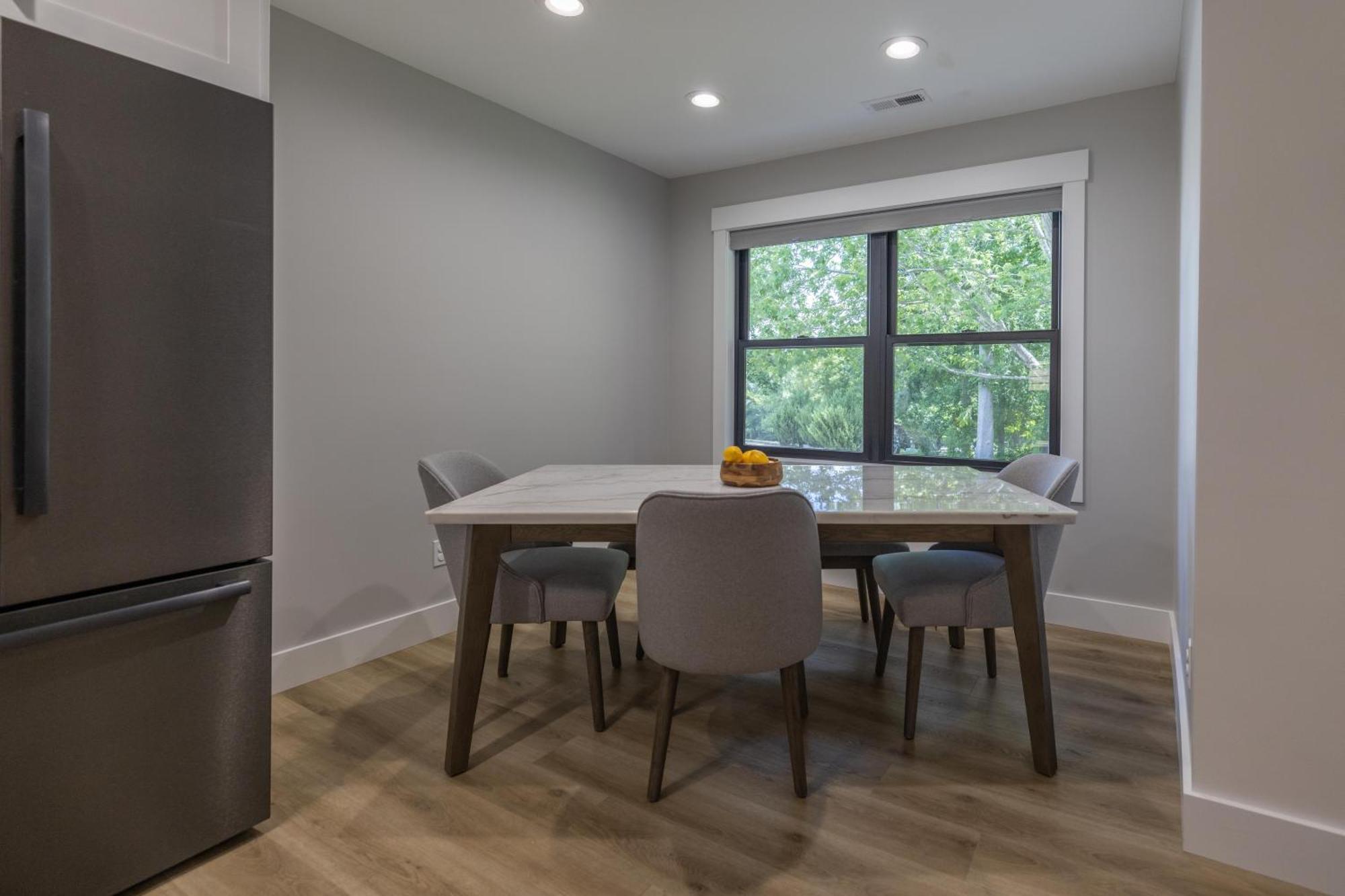 アシュビル Mid-Century Modern Impeccable Remodel With Hot Tubヴィラ エクステリア 写真